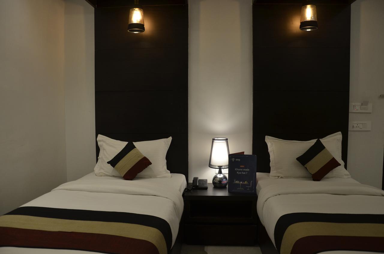 Oyo 1358 Hotel Crossroad Lucknow Luaran gambar