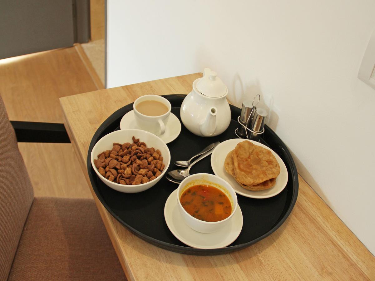 Oyo 1358 Hotel Crossroad Lucknow Luaran gambar