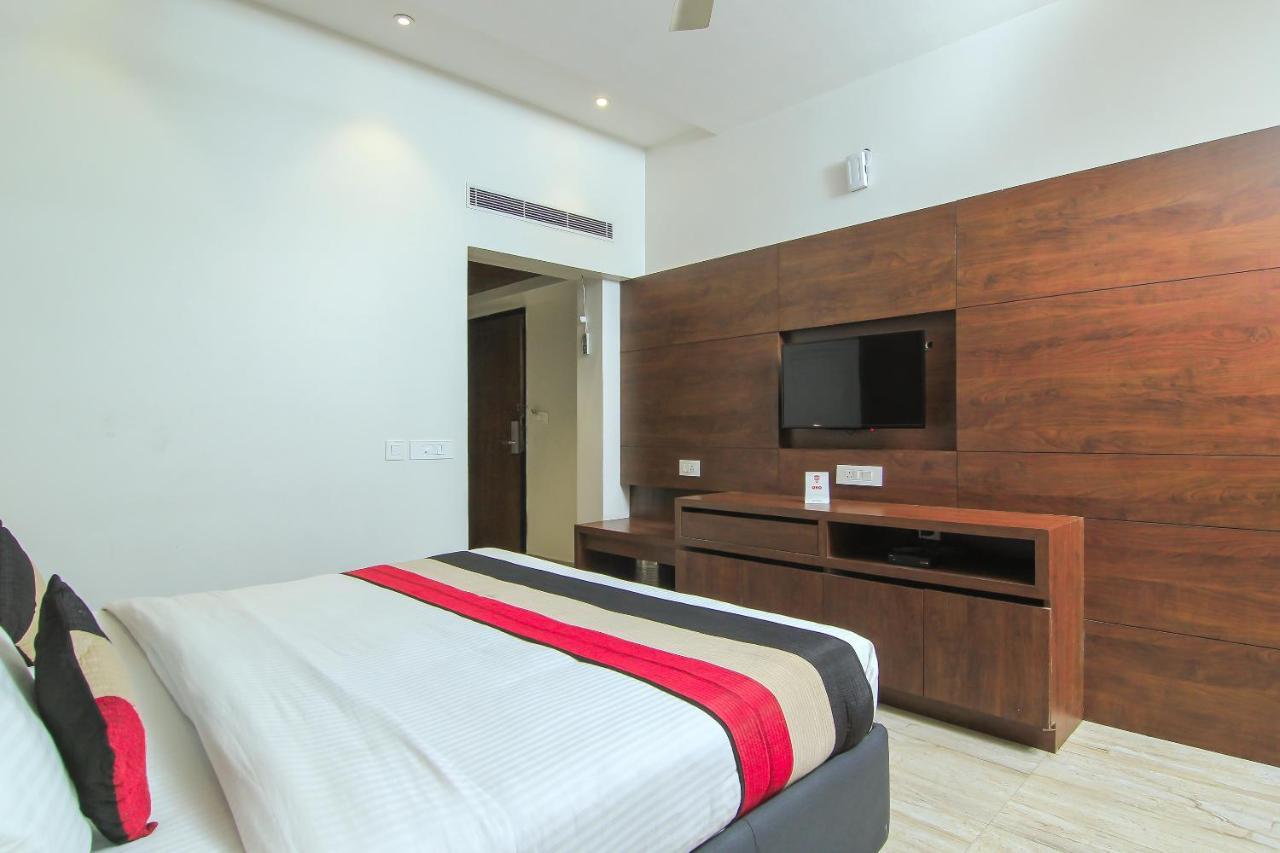 Oyo 1358 Hotel Crossroad Lucknow Luaran gambar