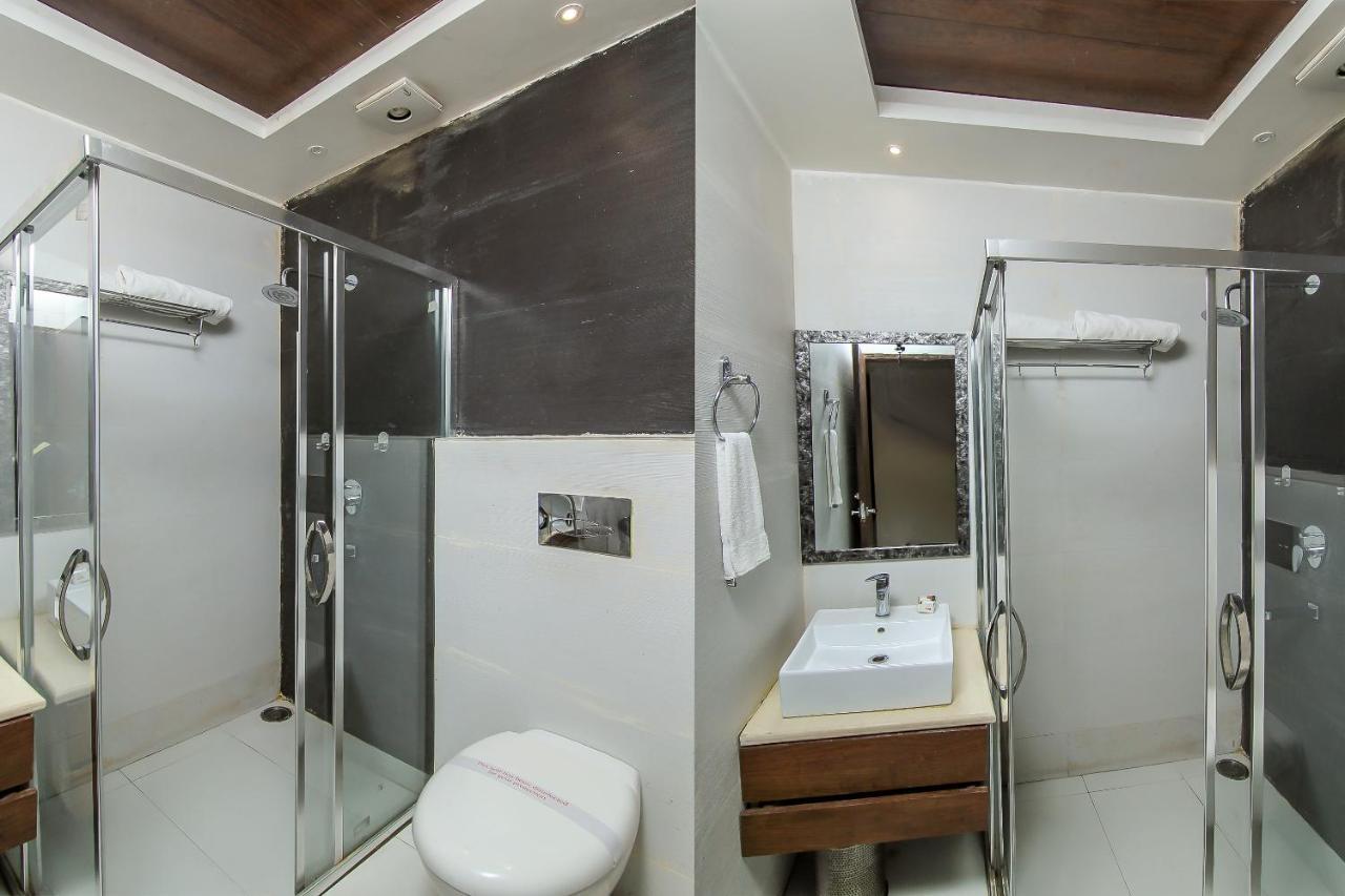Oyo 1358 Hotel Crossroad Lucknow Luaran gambar